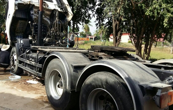 หัวลาก ฮีโน่ 380ปี55 ซีรี่500 สภาพสวยบางเดิมใช้งานน้อย วิ่ง100,000กม เล่มทะเบียนพร้อมโอน