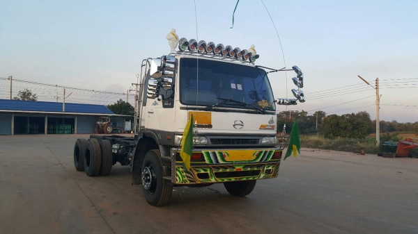 ขายด่วนลูกพ่วงสามมิตรไม่ดั้ม สวยๆ ยาว6.50 สูง1.90 คัสซีสวย ช่วงล่างดี ขายด่วนลูกพ่วงสามมิตรไม่ดั้ม สวยๆ ยาว6.50 สูง1.90 คัสซีสวย ช่วงล่างดี