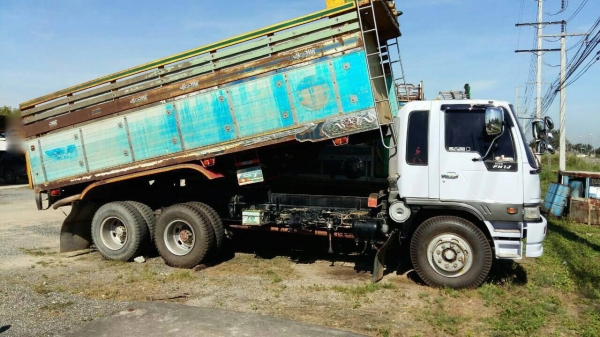 รถฮีโน่ 10 ล้อดั้ม FM1J  210 แรงม้า. ปี 42.   สนใจติดต่อ  081 - 6079515