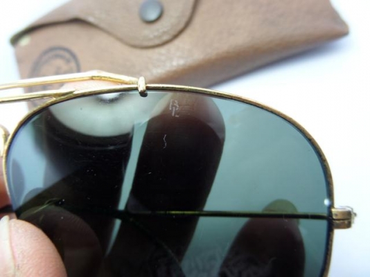 แว่นเรแบนของเก่าแท้