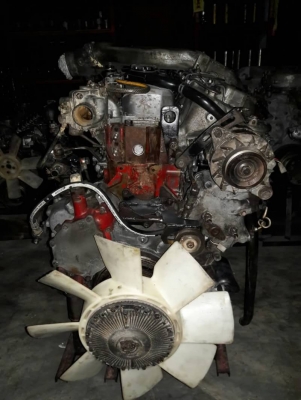 เครื่องสวยครับHINO=K13D--260แรงม้า(2K)เครื่องฟิตติดดีมากครับ