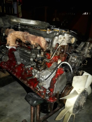 เครื่องสวยครับHINO=K13D--260แรงม้า(2K)เครื่องฟิตติดดีมากครับ