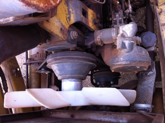 รถตัก / ตักหน้า ขุดหลัง.  ( เพลาเดียว. )     สนใจติดต่อ  081 - 6079515