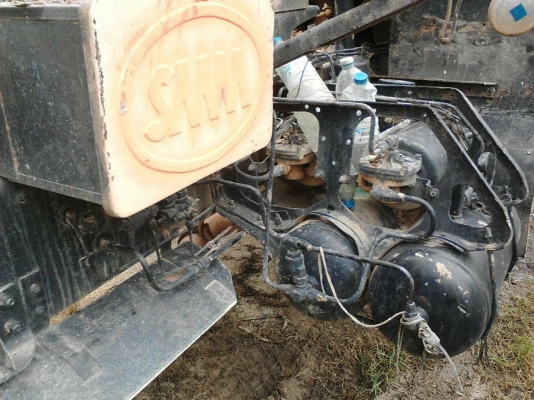 รถฮีโน่ 10 ล้อดั้ม FM227  220 แรงม้า. ปี 33 ( *** มีขาย 2 คัน. )     สนใจติดต่อ  081 - 6079515