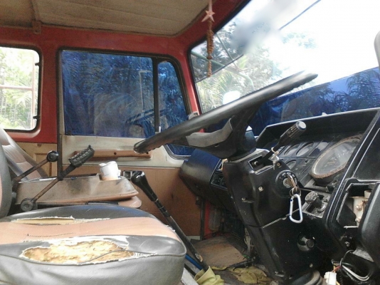 รถฮีโน่ 10 ล้อดั้ม FM227  220 แรงม้า. ปี 33 ( *** มีขาย 2 คัน. )     สนใจติดต่อ  081 - 6079515