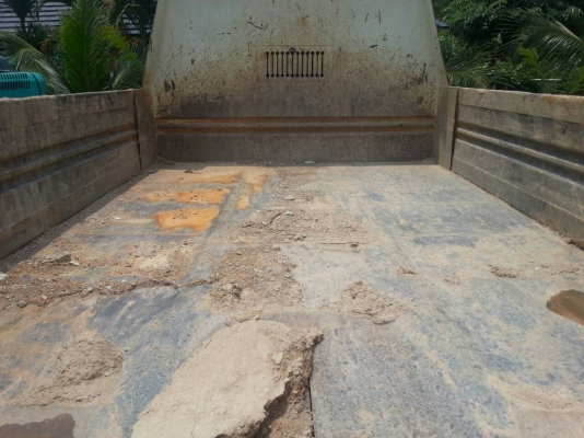 รถอีซูซุ 6 ล้อดั้ม FTR  200 แรงม้า. ปี 49.    สนใจติดต่อ  081 - 6079515