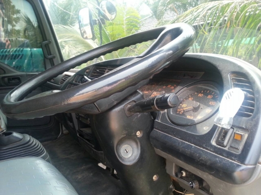 รถอีซูซุ 6 ล้อดั้ม FTR  200 แรงม้า. ปี 49.    สนใจติดต่อ  081 - 6079515