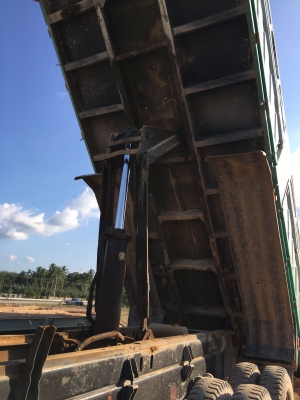 รถอีซูซุ 10 ล้อดั้ม FXZ 240 แรงม้า. ปี 39. ( นางฟ้าแท้. ) สนใจติดต่อ 081 - 6079515 รถอีซูซุ 10 ล้อดั้ม FXZ 240 แรงม้า. ปี 39. ( นางฟ้าแท้. ) สนใจติดต่อ 081 - 6079515