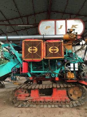 ขายรถเกี่ยวข้าวบางไทร เครื่องJO8C 251แรง เทอร์โบว์ ช่วงล่าง12HT พร้อมใช้งาน เครื่องดี