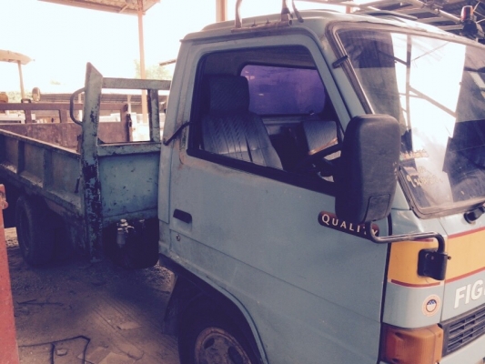 6ล้อISUZU..110แรง พื้นเรียบ เครื่องดี คัสซีสวย..เล่มพร้อม