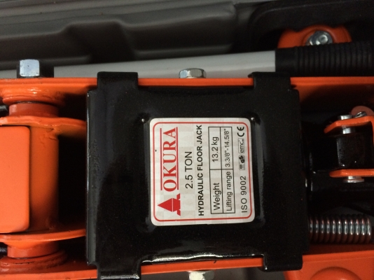 OKURA 2.5tonใช้ยกรถยนต์รถโหลดเตี็ยได้ของใหม่ OKURA 2.5tonใช้ยกรถยนต์รถโหลดเตี็ยได้ของใหม่