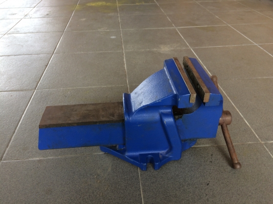 ปากกาจับงานTOYO สภาพ95\%ขนาด8''นิ้ว ปากกาจับงานTOYO สภาพ95\%ขนาด8''นิ้ว