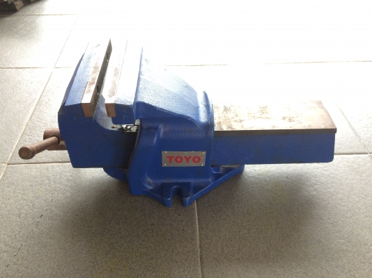 ปากกาจับงานTOYO สภาพ95\%ขนาด8''นิ้ว