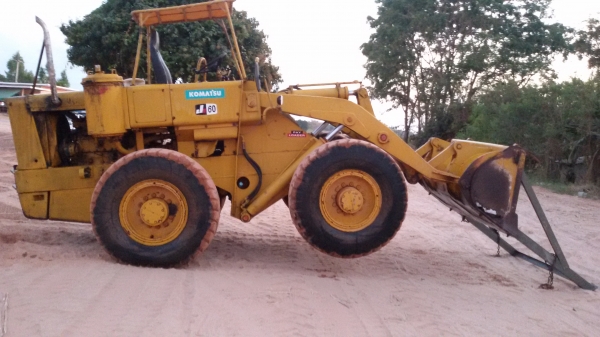 ขายรถตัก โคมัสซุ jh 60 เครื่อง 6 สูบ 2 เพลา