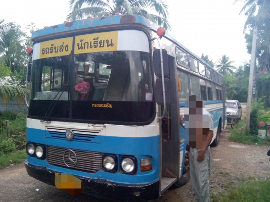 (ด่วนลดเหลือ 100000) รถบัสสองแถว  (รถยังสวย)  รับส่งเด็กนักเรัยน   พร้อมใช้งาน  เล่มติดมือ....