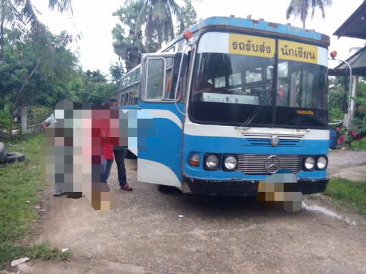 (ด่วนลดเหลือ 100000) รถบัสสองแถว  (รถยังสวย)  รับส่งเด็กนักเรัยน   พร้อมใช้งาน  เล่มติดมือ....