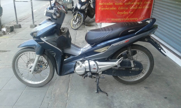 ขาย Honda Wave 110 i Auto ปี 53 เครื่องดีเดิมๆ สตาร์ทมือ สภาพภายนอกสวย เล่มพร้อมชุดโอน ขาย Honda Wave 110 i Auto ปี 53 เครื่องดีเดิมๆ สตาร์ทมือ สภาพภายนอกสวย เล่มพร้อมชุดโอน