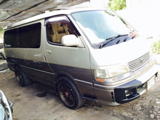 ขายรถตู้ตัวนอกแนวๆสักคัน