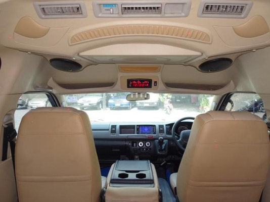 โทร 0922726669 คุณตันหยงรถตู้เบสมือสองฝั่งธน TOYOTA COMMUTER 2.7 ปี 2010 ราคา 779000 บาท
