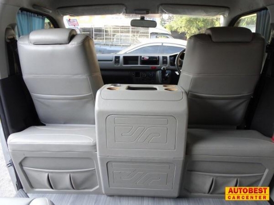 โทร 0922726669 คุณตันหยงรถตู้เบสมือสองฝั่งธน รถตู้ COMMUTER ดีเซลล์ ปี 2012 เบาะ 3 แถว ราคา 849000  บาท