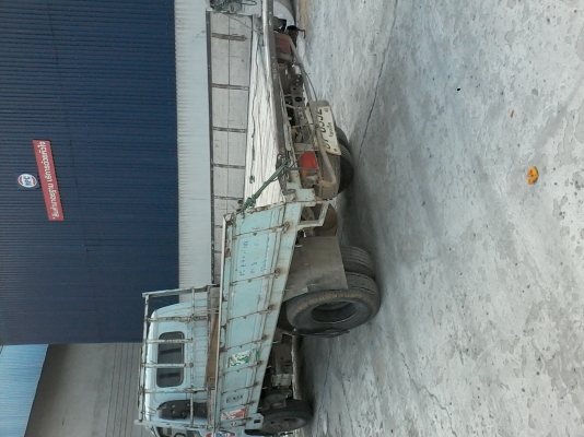 ขายหกล้อNKR 66LX5ปี42 เครื่อง4HF1 คัชชีสวย ยางดี กระบะไม่สวย เอกสารเล่มทะเบียน