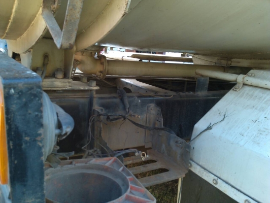 สิบล้อ ฮีโน่ FL1J212ปี49บรรทุกน้ำมันถัง 20,000ลิต สภาพดีสวยบางเดืมพร้อมใช้ ทะเบียนพร้อมโอน สิบล้อ ฮีโน่ FL1J212ปี49บรรทุกน้ำมันถัง 20,000ลิต สภาพดีสวยบางเดืมพร้อมใช้ ทะเบียนพร้อมโอน