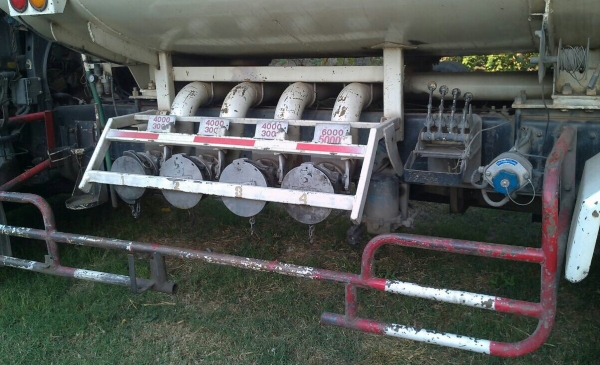 สิบล้อ ฮีโน่ FL1J212ปี49บรรทุกน้ำมันถัง 20,000ลิต สภาพดีสวยบางเดืมพร้อมใช้ ทะเบียนพร้อมโอน สิบล้อ ฮีโน่ FL1J212ปี49บรรทุกน้ำมันถัง 20,000ลิต สภาพดีสวยบางเดืมพร้อมใช้ ทะเบียนพร้อมโอน