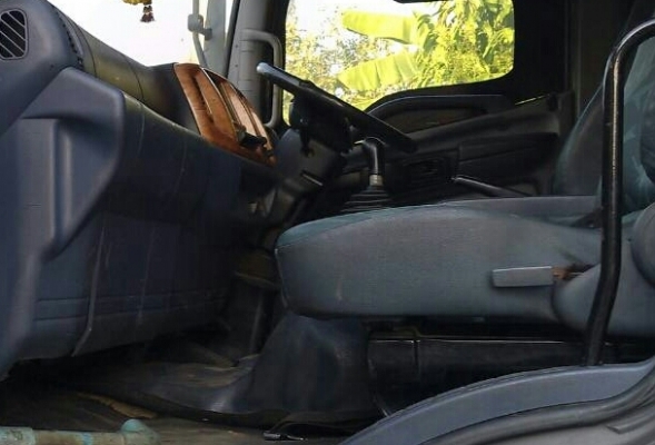 สิบล้อ ฮีโน่ FL1J212ปี49บรรทุกน้ำมันถัง 20,000ลิต สภาพดีสวยบางเดืมพร้อมใช้ ทะเบียนพร้อมโอน สิบล้อ ฮีโน่ FL1J212ปี49บรรทุกน้ำมันถัง 20,000ลิต สภาพดีสวยบางเดืมพร้อมใช้ ทะเบียนพร้อมโอน