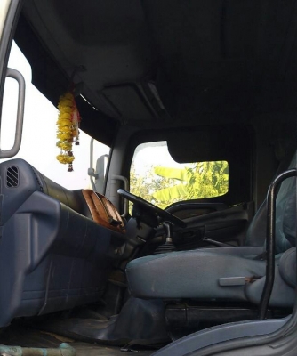 สิบล้อ ฮีโน่ FL1J212ปี49บรรทุกน้ำมันถัง 20,000ลิต สภาพดีสวยบางเดืมพร้อมใช้ ทะเบียนพร้อมโอน สิบล้อ ฮีโน่ FL1J212ปี49บรรทุกน้ำมันถัง 20,000ลิต สภาพดีสวยบางเดืมพร้อมใช้ ทะเบียนพร้อมโอน