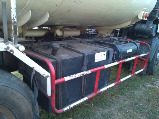 สิบล้อ ฮีโน่ FL1J212ปี49บรรทุกน้ำมันถัง 20,000ลิต สภาพดีสวยบางเดืมพร้อมใช้ ทะเบียนพร้อมโอน สิบล้อ ฮีโน่ FL1J212ปี49บรรทุกน้ำมันถัง 20,000ลิต สภาพดีสวยบางเดืมพร้อมใช้ ทะเบียนพร้อมโอน