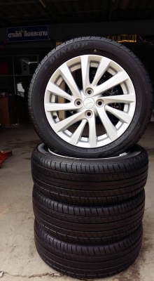 ขายล้อแม็ก mitsu attrage 15"พร้อมยางปี14 สนใจติดต่อเล็กคลองสามครับ 081-3747940