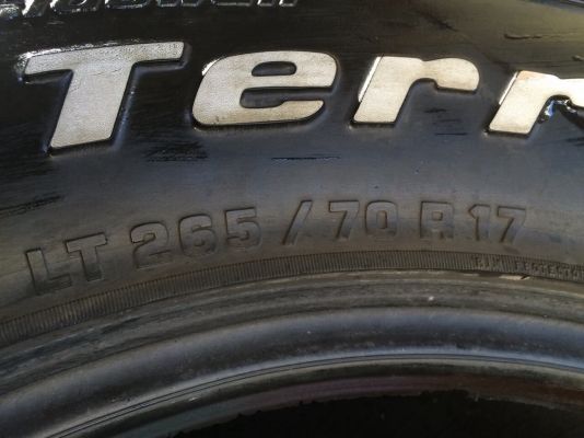 ยาง bf all 265/70/17 ปี12