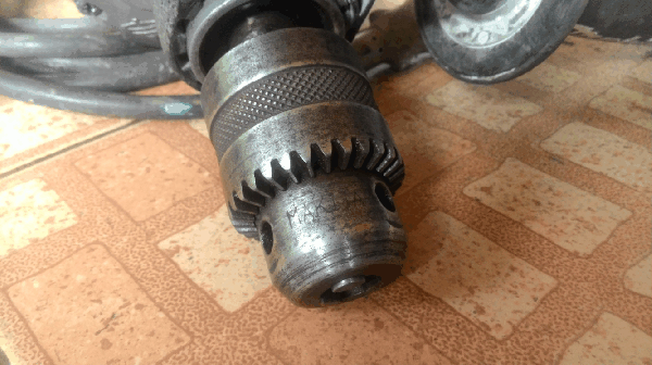 ขายด่วนสว่านเจาะกระแทก MAKITA 8416 4หุน(16mm.) 570W.