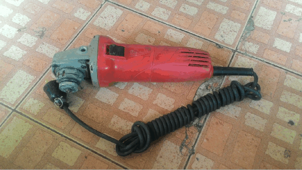 ขายหินเจียร4" Milwaukee 1000W n=11000/min.