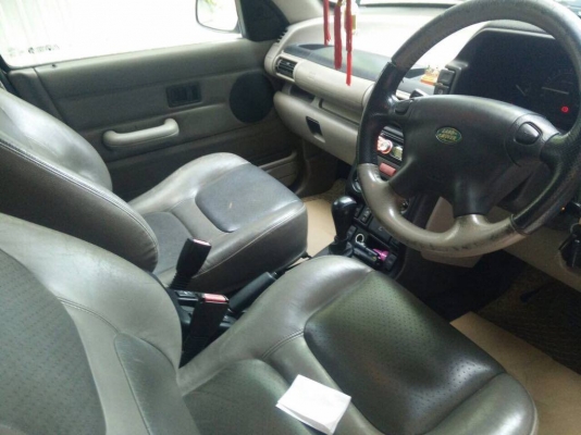 land rover ปี 04 auto เบนซิน LPG