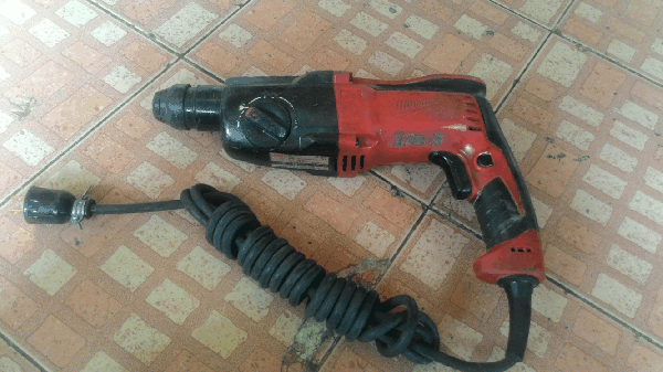 ขายสว่านโรตารี่ Milwaukee 3ระบบ 725W. เดินหน้า-ถอยหลัง.