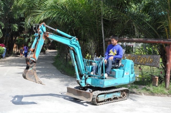 (ลดกระหน่ำ)ขายแบคโฮKUBOTA KH-012(ขนขึ้นกระบะได้) เดิมจากญี่ปุ่น ทำงานสมบูรณ์ทุกระบบ รับรองไม่ผิดหวัง 99,000 เท่านั้น!!