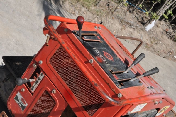 (ลดกระหน่ำ)ขายรถบรรทุก ตีนตะขาบyanmar PK50 8แรง ดีเซล มีเกียร์ สภาพ เดิมญี่ปุ่น อะเนคประสงค์ 19,000เท่านั้น!!