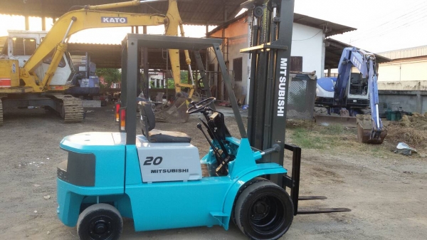 รถยก MITSUBISHI FD20 เครื่องดีเซล เกียร์ธรรมดา ล้อหน้าคู่ เสาสูง 4 เมตร ยกได้ 2 ตัน รถเก่าญี่ปุ่น สนใจติดต่อ จี๊ด 089-7949488 รถยก MITSUBISHI FD20 เครื่องดีเซล เกียร์ธรรมดา ล้อหน้าคู่ เสาสูง 4 เมตร ยกได้ 2 ตัน รถเก่าญี่ปุ่น สนใจติดต่อ จี๊ด 089-7949488