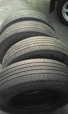 215/70R15 BRIDGESTONE DURAVIS R611 ชุด 4 เส้น tel.081-427-3941 ไิอดีไลน์ autobot107 215/70R15 BRIDGESTONE DURAVIS R611 ชุด 4 เส้น tel.081-427-3941 ไิอดีไลน์ autobot107