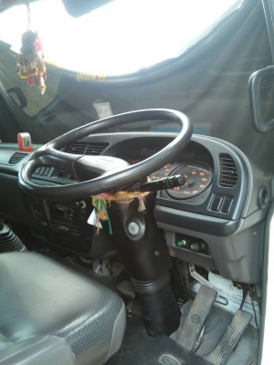 TFR  200 แรง ตู้ 10 บาน   รถสภาพสวย ราคา 950,000 บาท