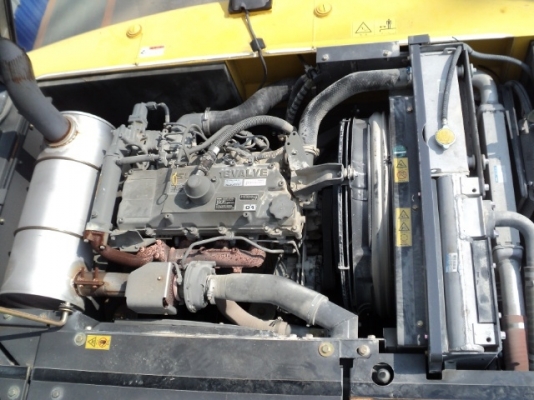 รถขุดแบ็คโฮ ซูมิโตโม่ รุ่น SH200-5 #BH4111 ปี 2012 กล้องมองหลังรอบคัน งามๆค่ะ เก่าญี่ปุ่นแท้ๆ เข้ามาเช็คสภาพได้นะคะ 061-4194022 ใหม่ค่ะ