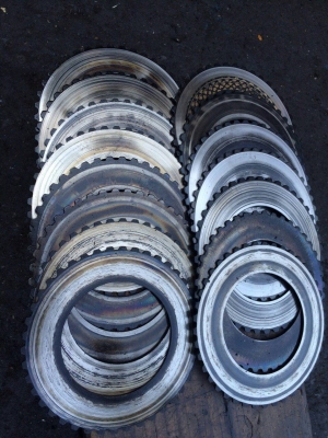 .รับซ่อมรถเครนทุกรุ่นยี่ห้อ ทั้งTADANO KATO KOMUTSU