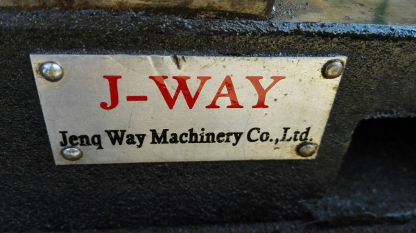 Sell>> ปากกาจับชิ้นงานปรับอาศาได้ J-WAY ขนาด 6" สภาพสวยพร้อมใช้งาน