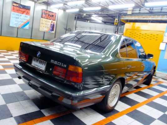 ไม่ต้องต่อ BMW E34 520is เกียMT สภาพเริ่ดด เดิมทั้งนอกทั้งใน น้ำมัน+แก๊สหัวฉีดโดนัท ใช้งานปกติ