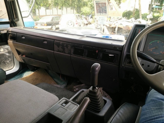 สิบล้อ ฮีโน่ FL1J 220ปี45 บรรทุกตู้ ช่วงยาว6.50ม สภาพดีสวยเดิมๆพร้อมใช้งาน ทะเบียนพร้อมโอน สิบล้อ ฮีโน่ FL1J 220ปี45 บรรทุกตู้ ช่วงยาว6.50ม สภาพดีสวยเดิมๆพร้อมใช้งาน ทะเบียนพร้อมโอน