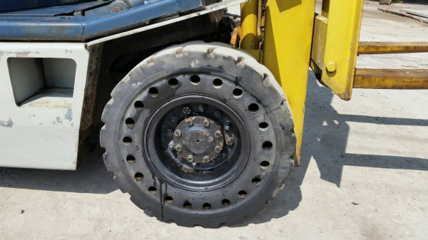 ขายด่วนรถยกKOMATSU FG15-15ยก1.5ตันเสาสูง3เมตรเกียรออโต้แรงเร่วดียางตัน4เส้นรถนอกนำเข้ายังไม่เคยใช้งานในเมืองไทยเลย=รุ่นใหม่ขายถูกๆๆ