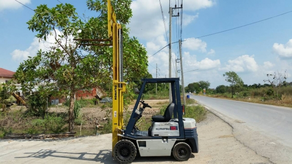 ขายด่วนรถยกKOMATSU FG15-15ยก1.5ตันเสาสูง3เมตรเกียรออโต้แรงเร่วดียางตัน4เส้นรถนอกนำเข้ายังไม่เคยใช้งานในเมืองไทยเลย=รุ่นใหม่ขายถูกๆๆ