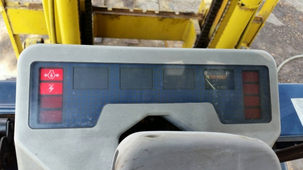 ขายด่วนรถยกKOMATSU FG15-15ยก1.5ตันเสาสูง3เมตรเกียรออโต้แรงเร่วดียางตัน4เส้นรถนอกนำเข้ายังไม่เคยใช้งานในเมืองไทยเลย=รุ่นใหม่ขายถูกๆๆ