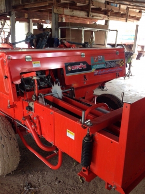 ขายเครื่องอัดฟาง Kubota ออกมาได้ 6 เดือน สภาพใหม่มาก